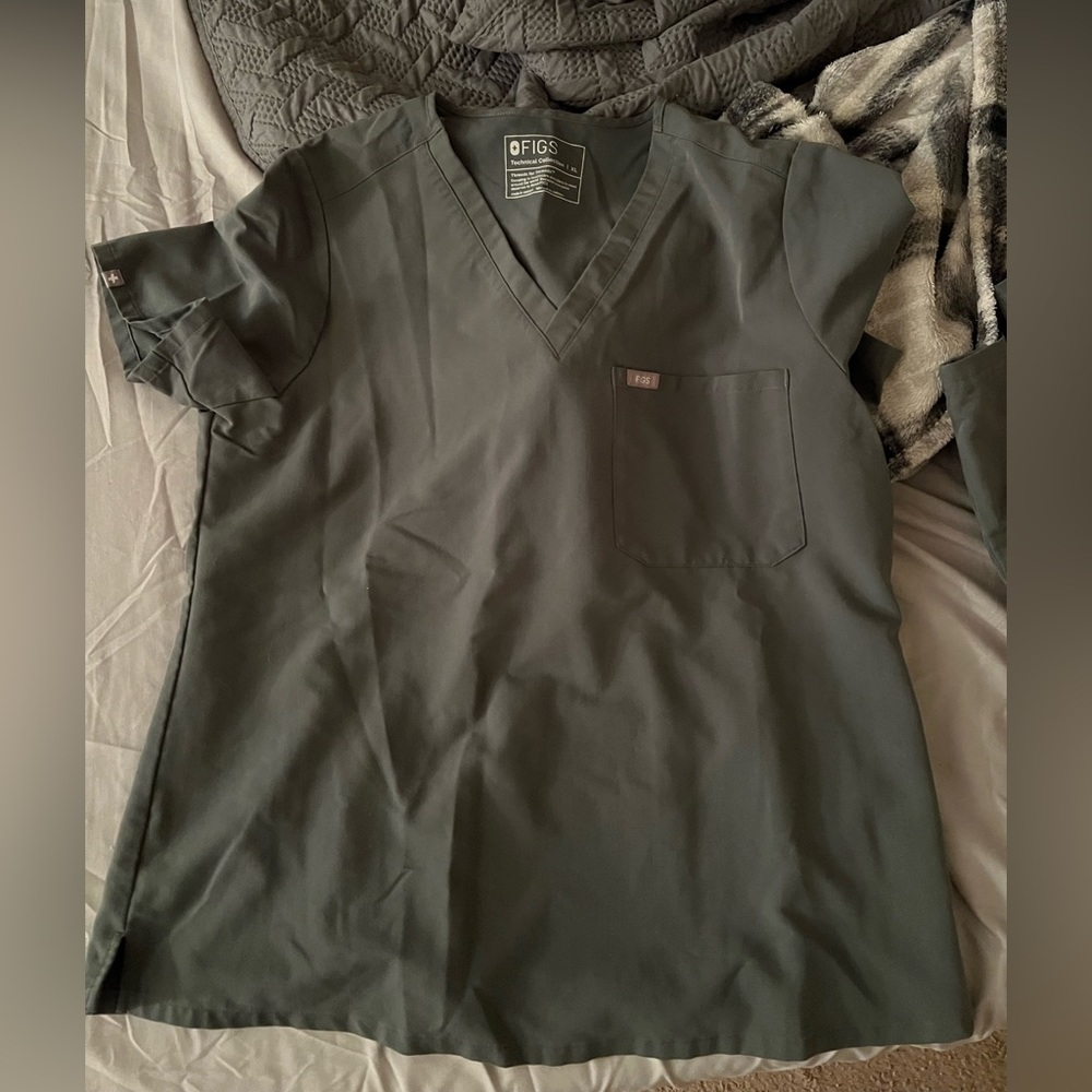 Scrub Top